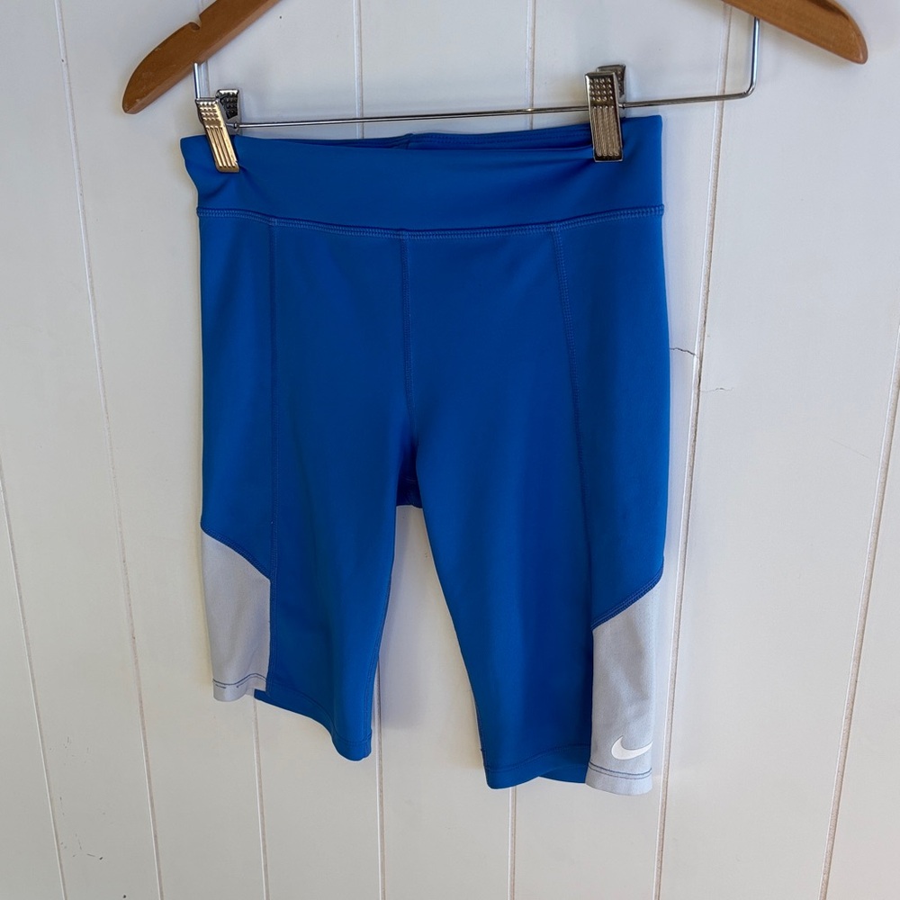 Nike Drifit Shorts! Large!